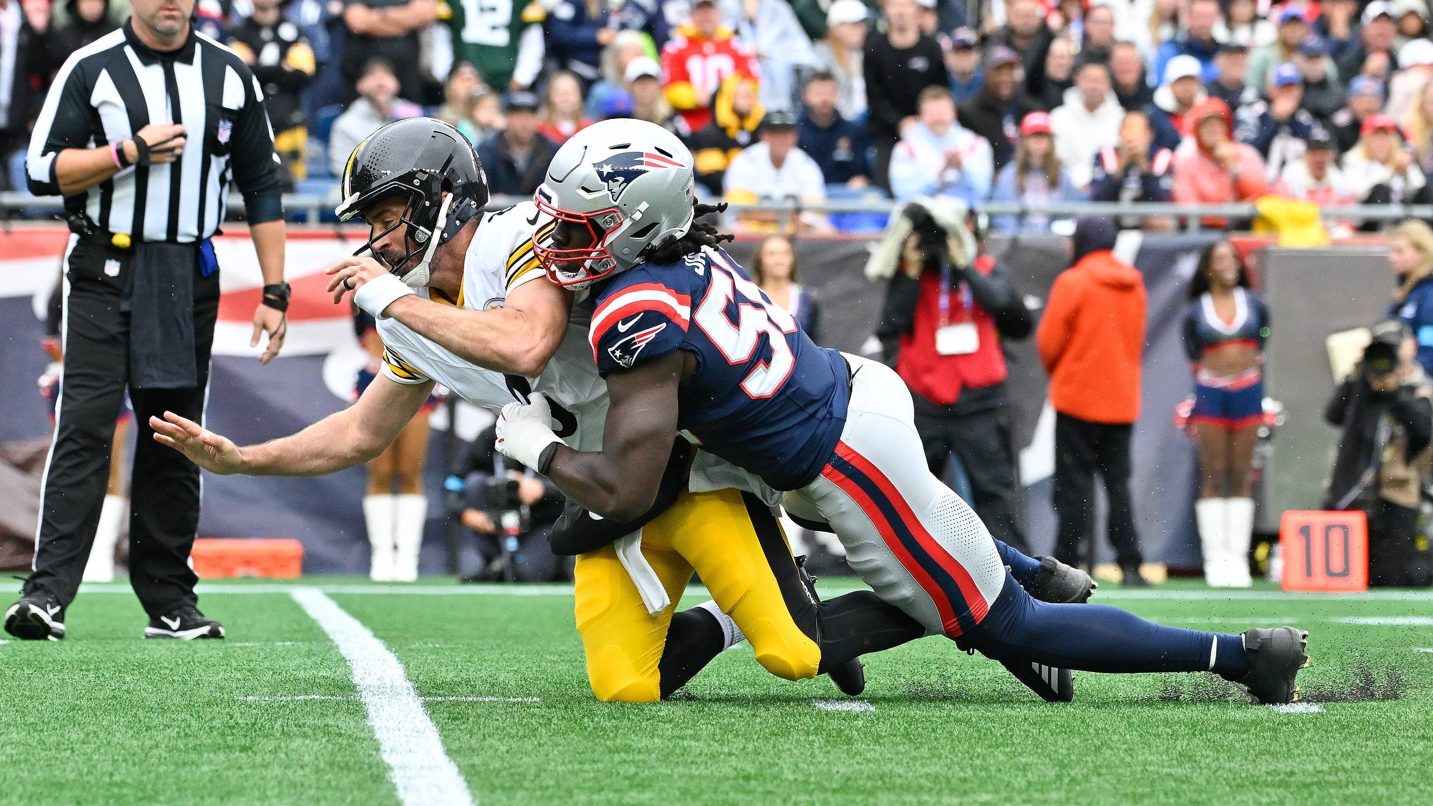 3 Patriots Rookies Who've Lived Up To The Hype So Far, Including Special Teams Star
