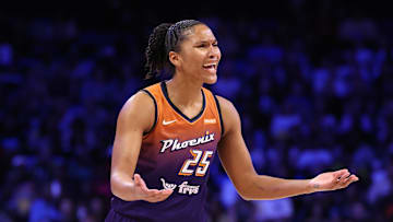 Phoenix Mercury v Dallas Wings