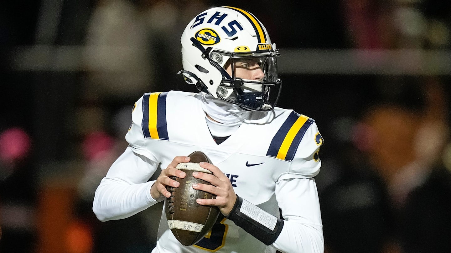 Miami RedHawks Land Commitment From Top-25 2026 QB Tommy Carr