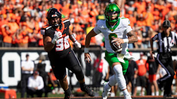Oregon quarterback Dillon Gabriel