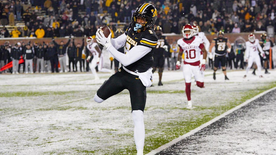 Cowboys add 'wow' factor at WR, power at RB in 3round mock draft
