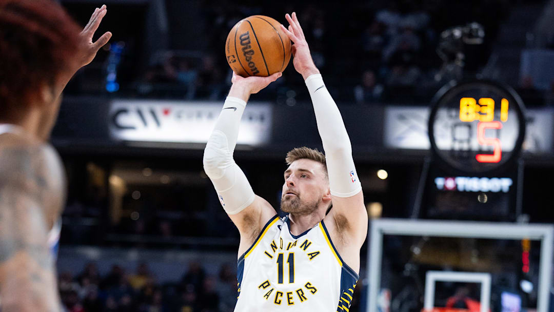 Former Wisconsin Badgers forward Micah Potter (11) scored a career high for the Indiana Pacers against the Philadelphia 76ers