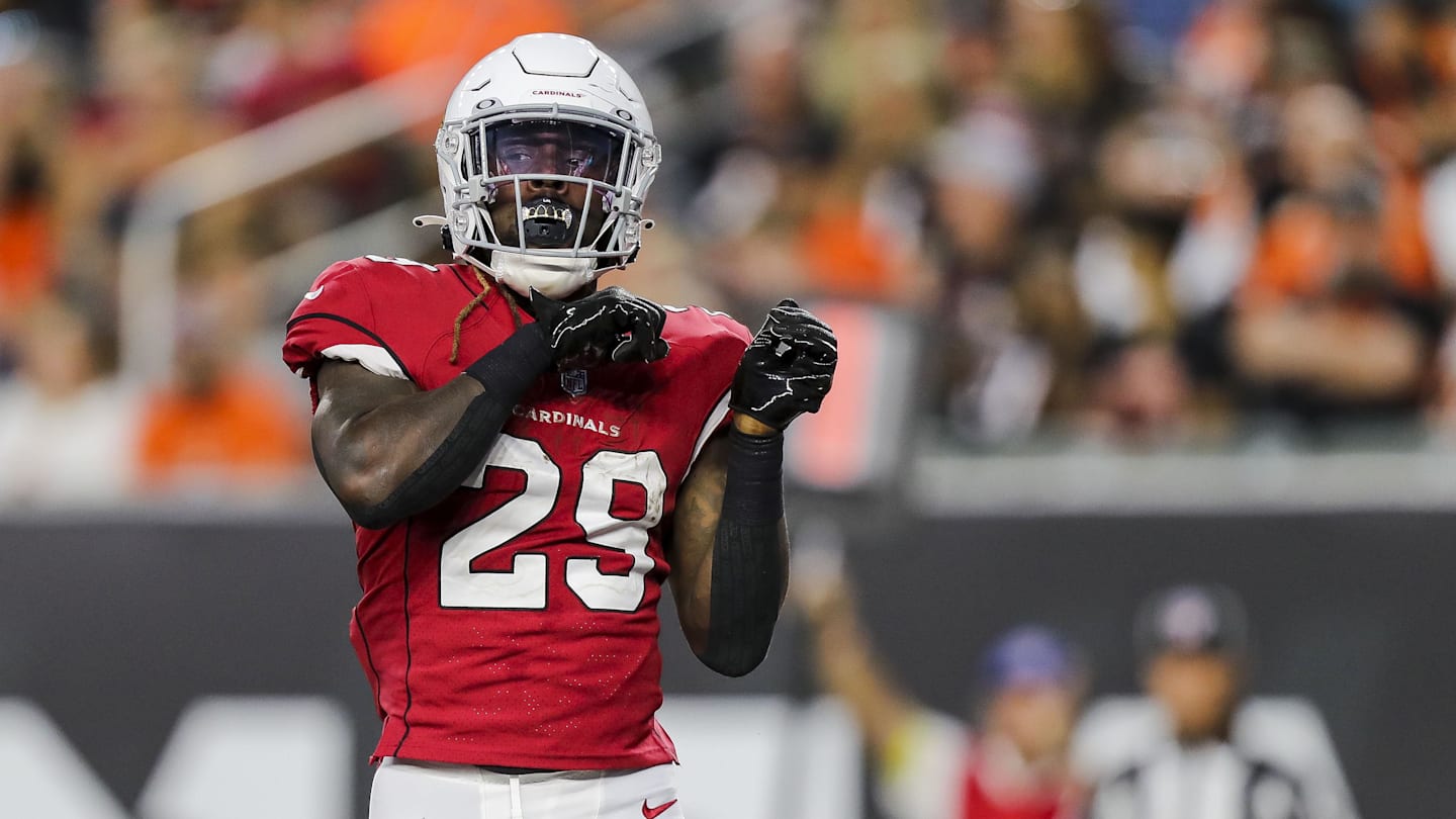 Pittsburgh Steelers Sign Multiple Players to Futures Contracts