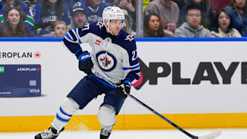 Winnipeg Jets v Vancouver Canucks