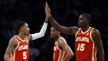 Los Lakers mejoraría mucho con Dejounte Murray y Clint Capela, ambos de los Hawks 