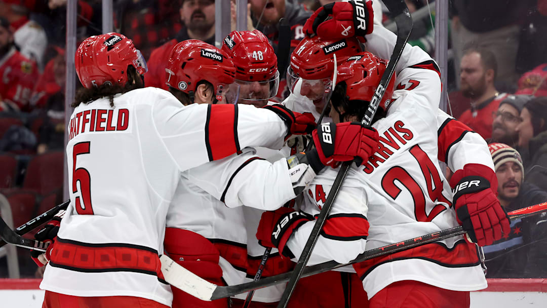 Carolina Hurricanes v Chicago Blackhawks