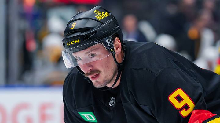 Pittsburgh Penguins v Vancouver Canucks