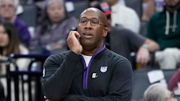 Sacramento Kings, Mike Brown, De'Aaron Fox, Domantas Sabonis, NBA