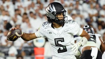 Oregon QB Dante Moore