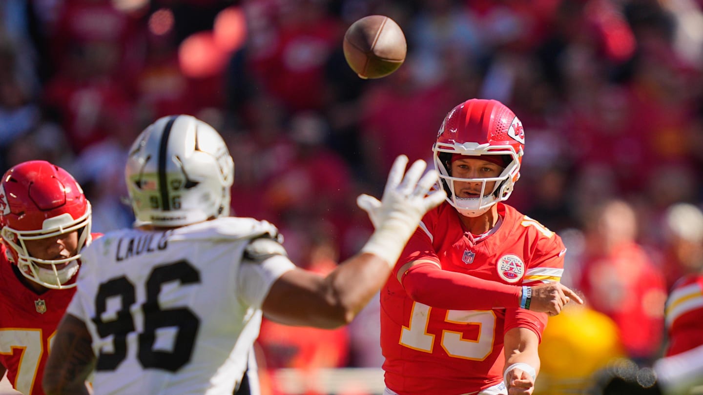 15/15 Vision: Hall of Famer Identifies Mahomes' Super Power thumbnail
