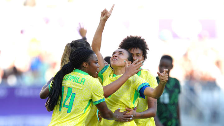 Marta deu assistência para o gol de Gabi Nunes