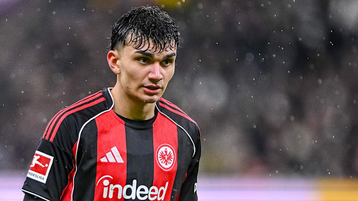 Can Uzun hat es unter Albert Riera schwer