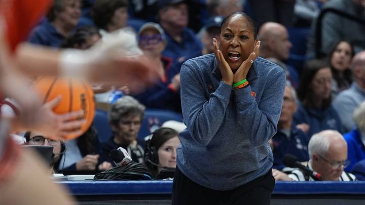 Syracuse women's basketball, per social media posts, is out of contention for 2027 4-star guard Chance Berry from Canada.
