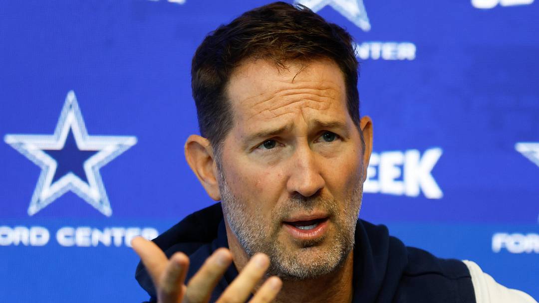 Dallas Cowboys head coach Brian Schottenheimer Dallas Cowboys head coach Brian Schottenheimer