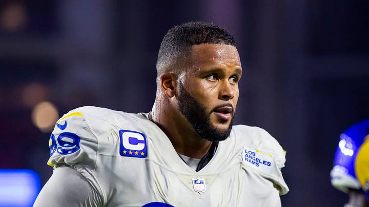 Los Angeles Rams defensive tackle Aaron Donald (99) 