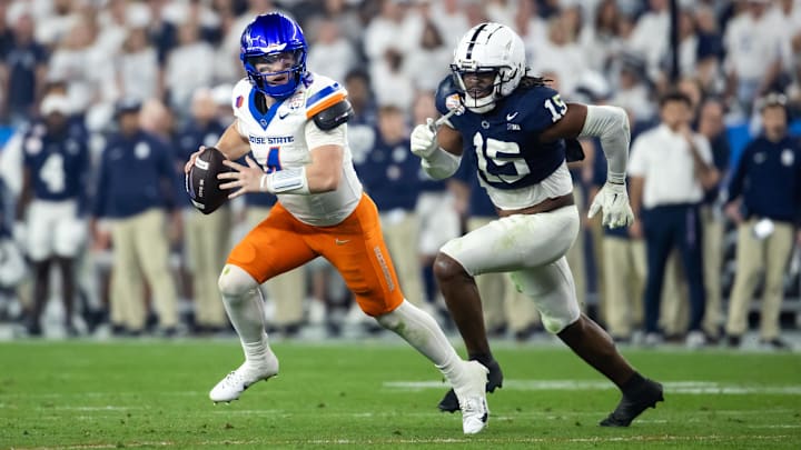 Penn State Nittany Lions defensive end Amin Vanover (15)