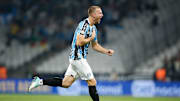 Rodrigo Ely desfalca o Grêmio contra o Flamengo