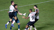 O lateral Lucas Piton é um dos mais elogiados do Vasco em 2024