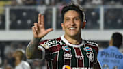 Cano deixou a sua marca contra o Santos, na Vila Belmiro