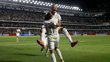 Santos assumiu a liderança de seu grupo na rodada passada
