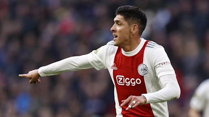 El futbolista mexicano lleva una gran temporada con el Ajax El futbolista mexicano lleva una gran temporada con el Ajax