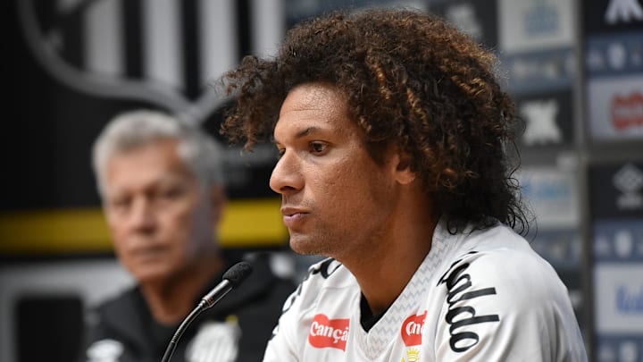 Willian Arão tem apenas um jogo em mais de dois meses de Santos 