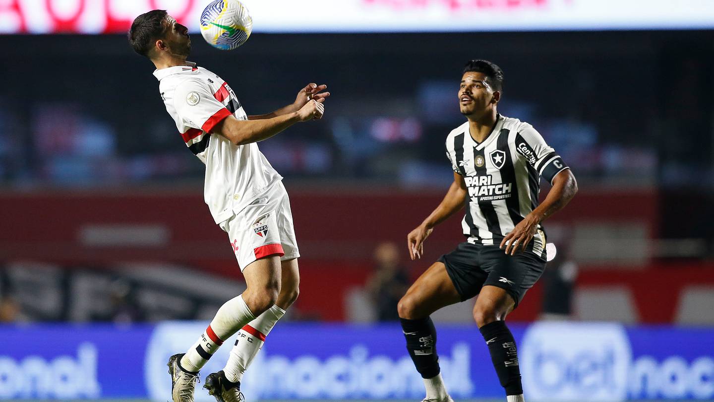 Botafogo x São Paulo: onde assistir, escalações e palpite