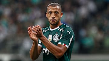 Vitor Hugo, ex-Palmeiras, está de volta ao futebol brasileiro