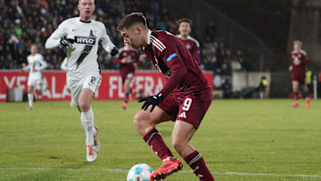 Stefanos Tzimas in action for Nurnberg