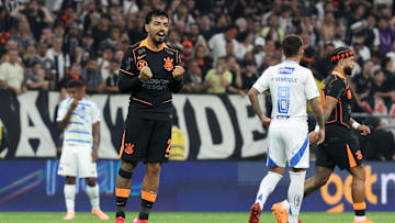 Corinthians conquistou classificação com altas doses de drama Corinthians conquistou classificação com altas doses de drama