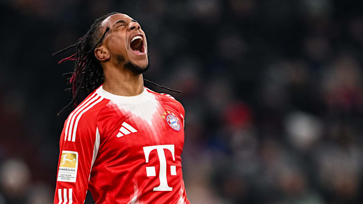 Michael Olise im Bayern-Trikot. Real Madrid soll ein Auge auf den Franzosen geworfen haben