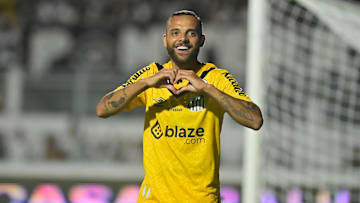 Guilherme marcou o gol de empate do Santos contra a Ponte Preta