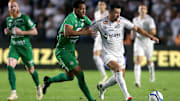 Chapecoense e Santos abrem a 32ª rodada da Série B.