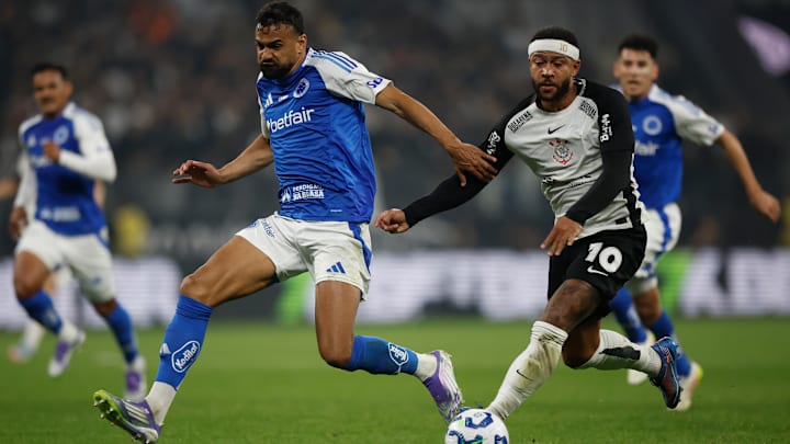 Equipes entram em campo a partir das 20h30min