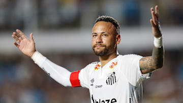 Neymar não esteve apto a defender o Santos nas semis do Paulistão