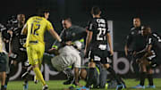 Corinthians perdeu por 1 a 0 na Vila Belmiro, mas avançou na Copa do Brasil