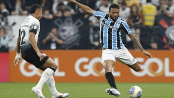 Grêmio e Corinthians empataram em 0 a 0 na Arena.