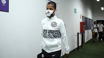 Desde que quedó desligado del América, Giovani Dos Santos ha estado buscando equipo sin tener éxito.