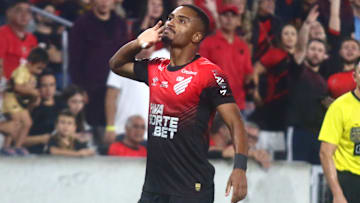 Athletico-PR e Cruzeiro se enfrentam na Arena da Baixada pela 7ª rodada do Brasileirão 2026 Athletico-PR e Cruzeiro se enfrentam na Arena da Baixada pela 7ª rodada do Brasileirão 2026