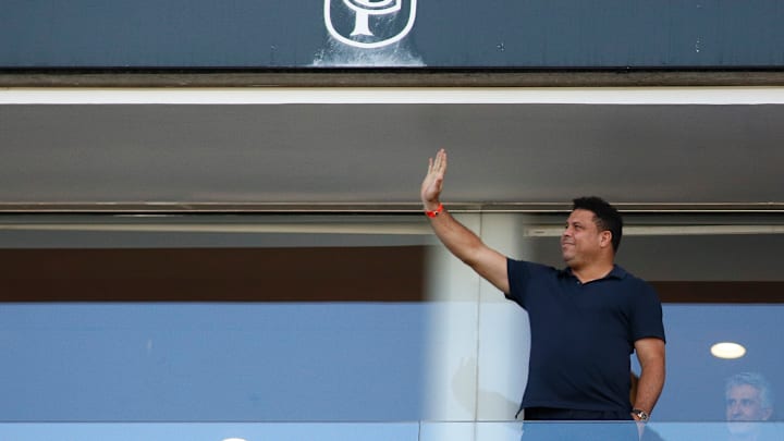 Ronaldo descarta investir financeiramente no Corinthians 