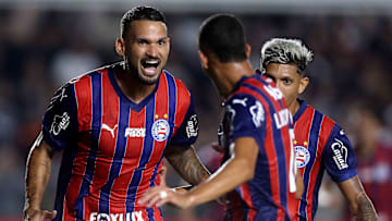 Willian José marcou o gol da vitória do Bahia na Vila Belmiro