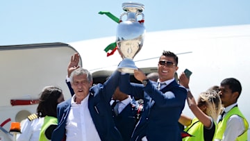 Cristiano Ronaldo, cuando ganó la Eurocopa 2016 con la selección de Portugal 