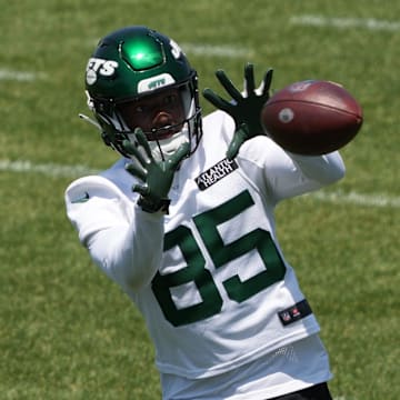 Former Jets receiver T.J. Luther has signed with the Packers.