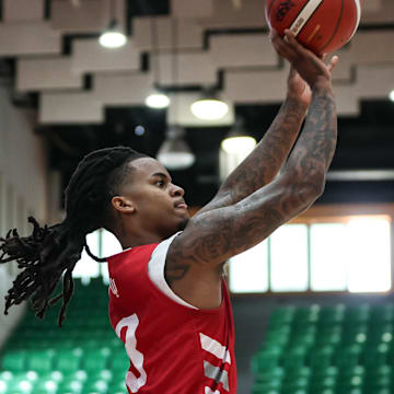 Indiana basketball guard Lamar Wilkerson takes a shot Aug. 11, 2025, at Coliseo Guillermo Angulo in Carolina, Puerto Rico.