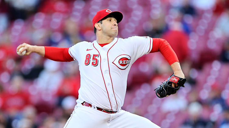 Cincinnati Reds pitcher Luis Cessa