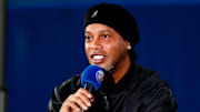 Ronaldinho se remémore un souvenir de 2003 au PSG.