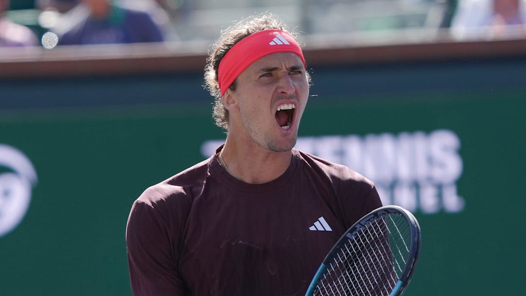 Alexander Zverev celebrates a winning shot