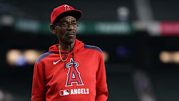 Los Angeles Angels v Texas Rangers