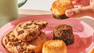 Panera new bakery items, Macaroons