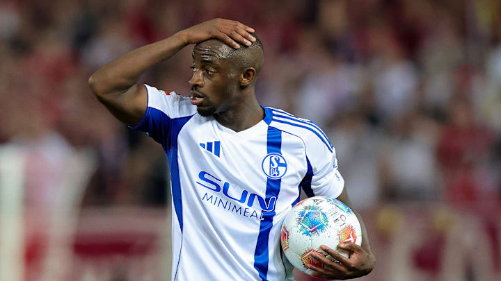 Christopher Antwi-Adjei im Schalke-Trikot Christopher Antwi-Adjei im Schalke-Trikot